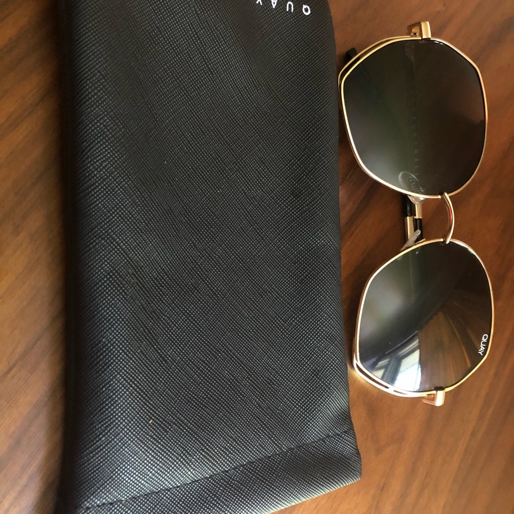 Quay Australia Big Love Sunglasses Black & Gold